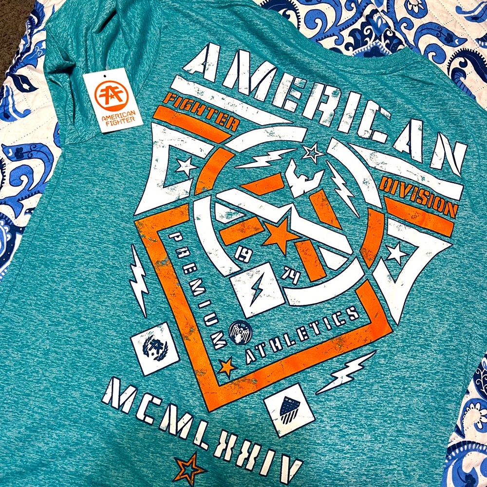 American Fighter Shirt XL
Camisa American Fighter XL
New!!!
Nueva!!